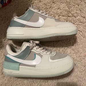 Nike Air Sneakers in Cream and Gray